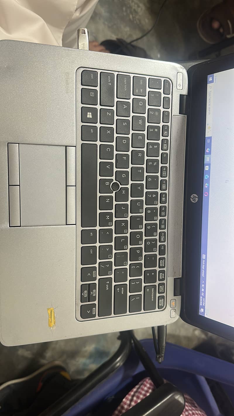 HP core i5 1