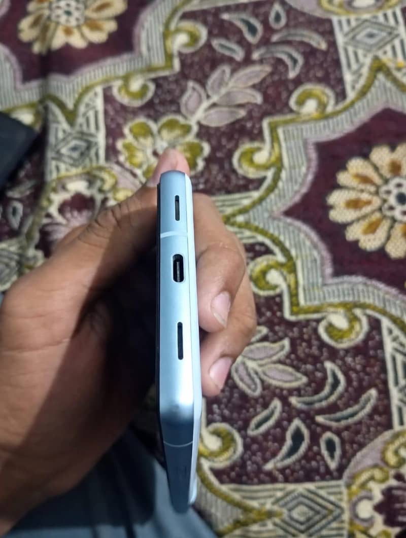 Google Pixel 7a 4