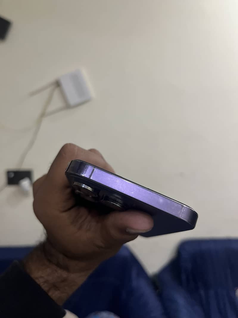 Apple iPhone 14 Pro Max 3