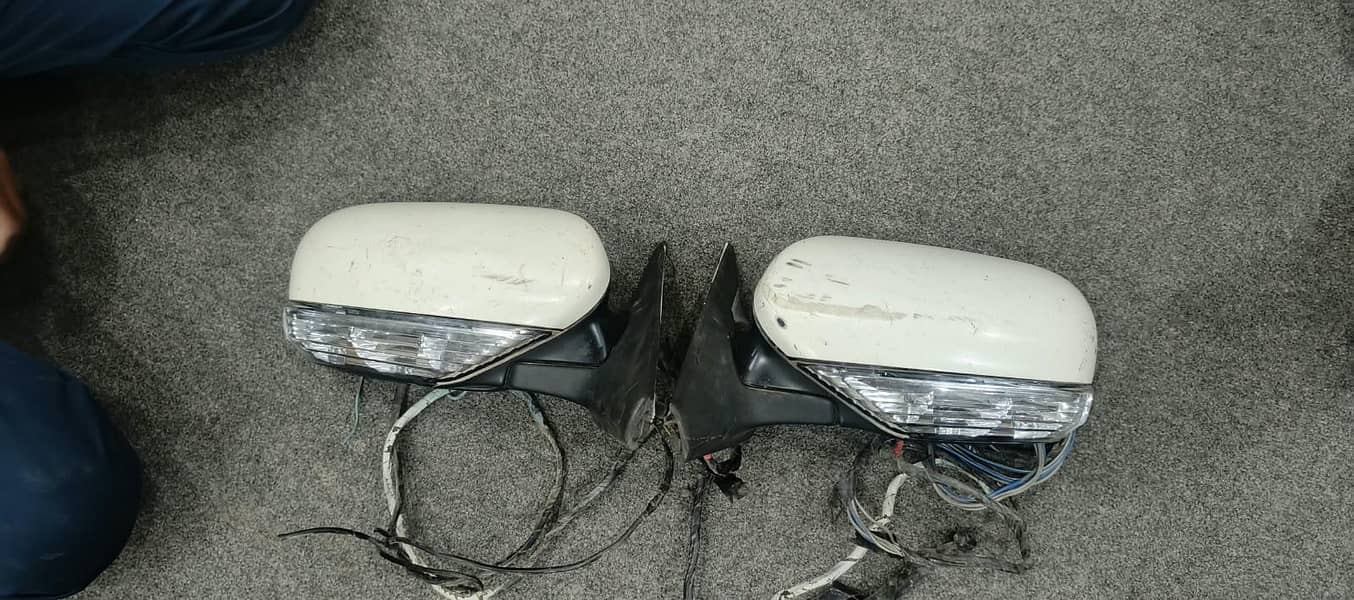 retractable side mirror 7