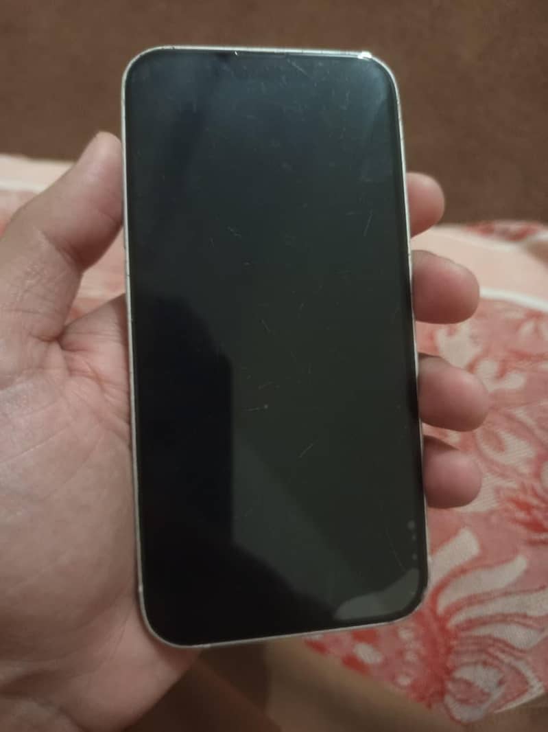 Apple iPhone 13 3