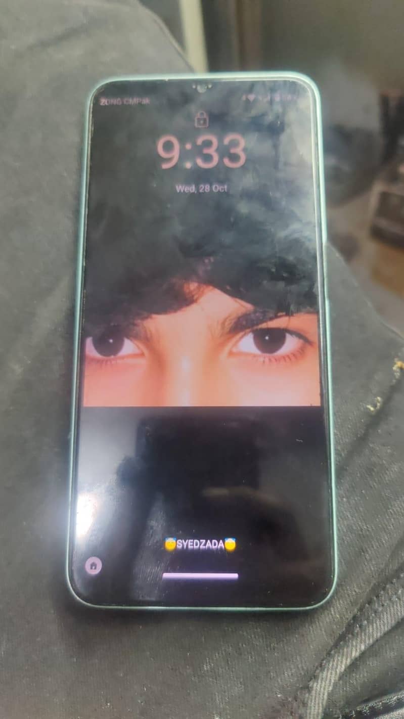 Realme C35 1