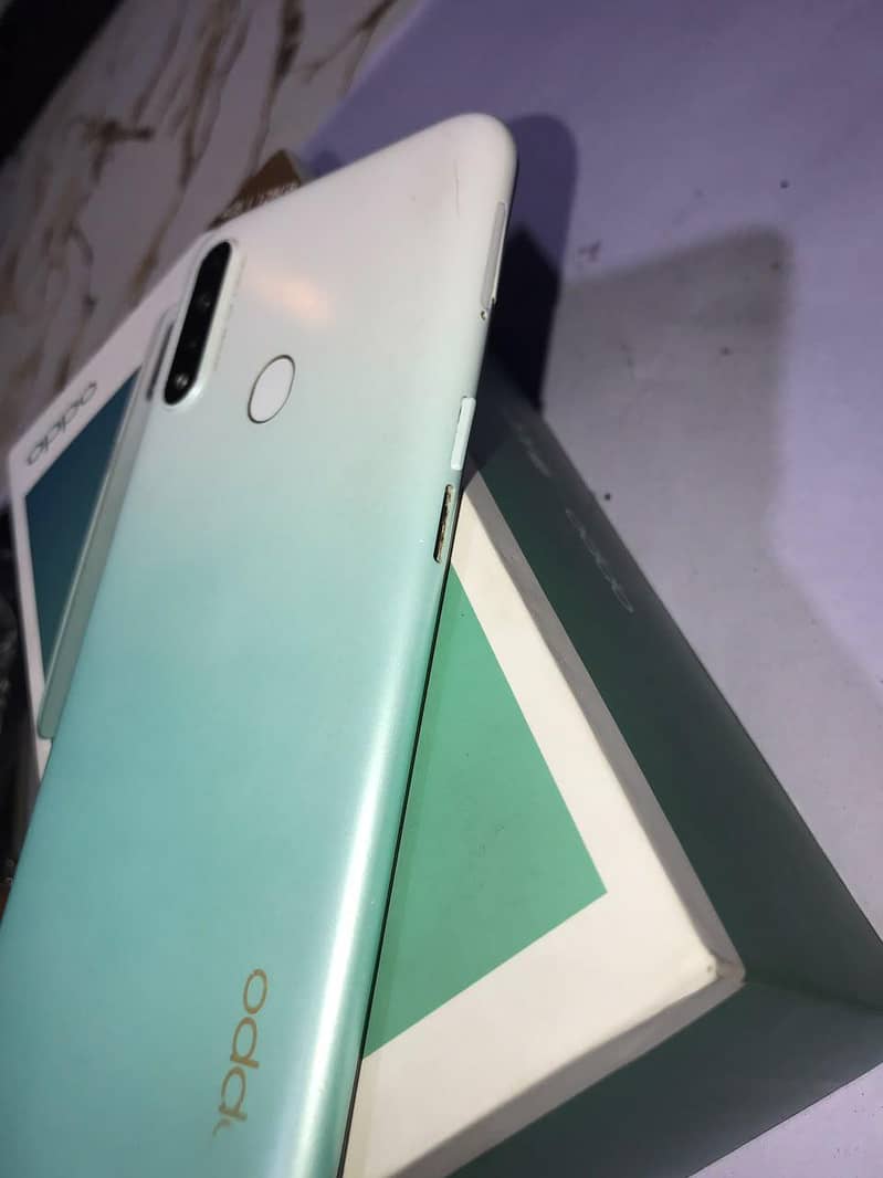 OPPO A31 2