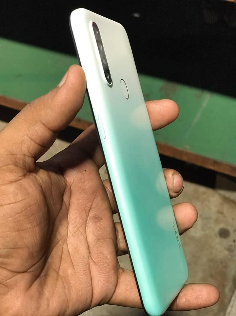 OPPO A31 9
