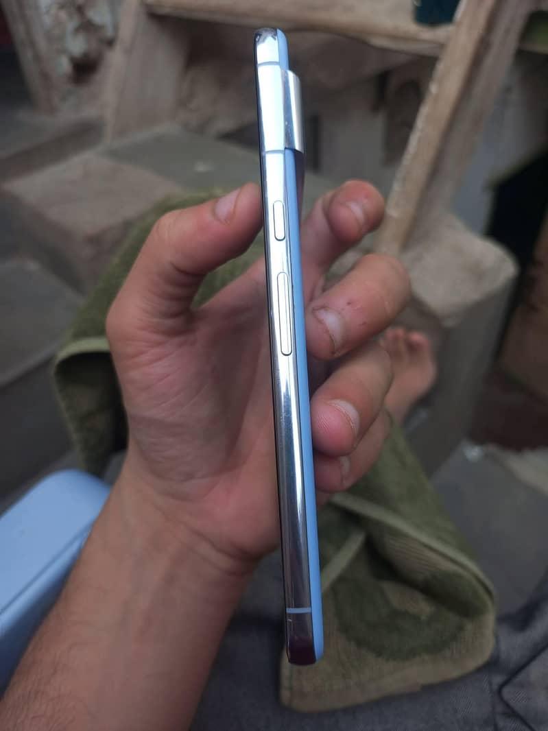 Google Pixel 8 Pro 4