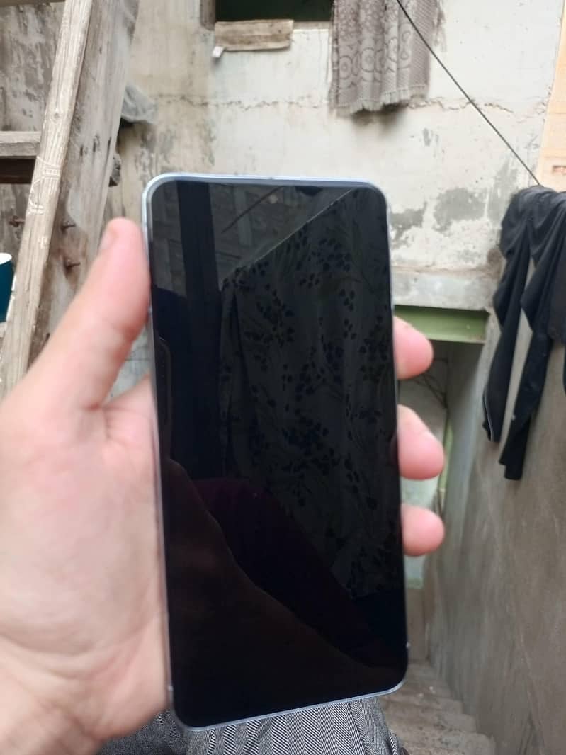 Google Pixel 8 Pro 6