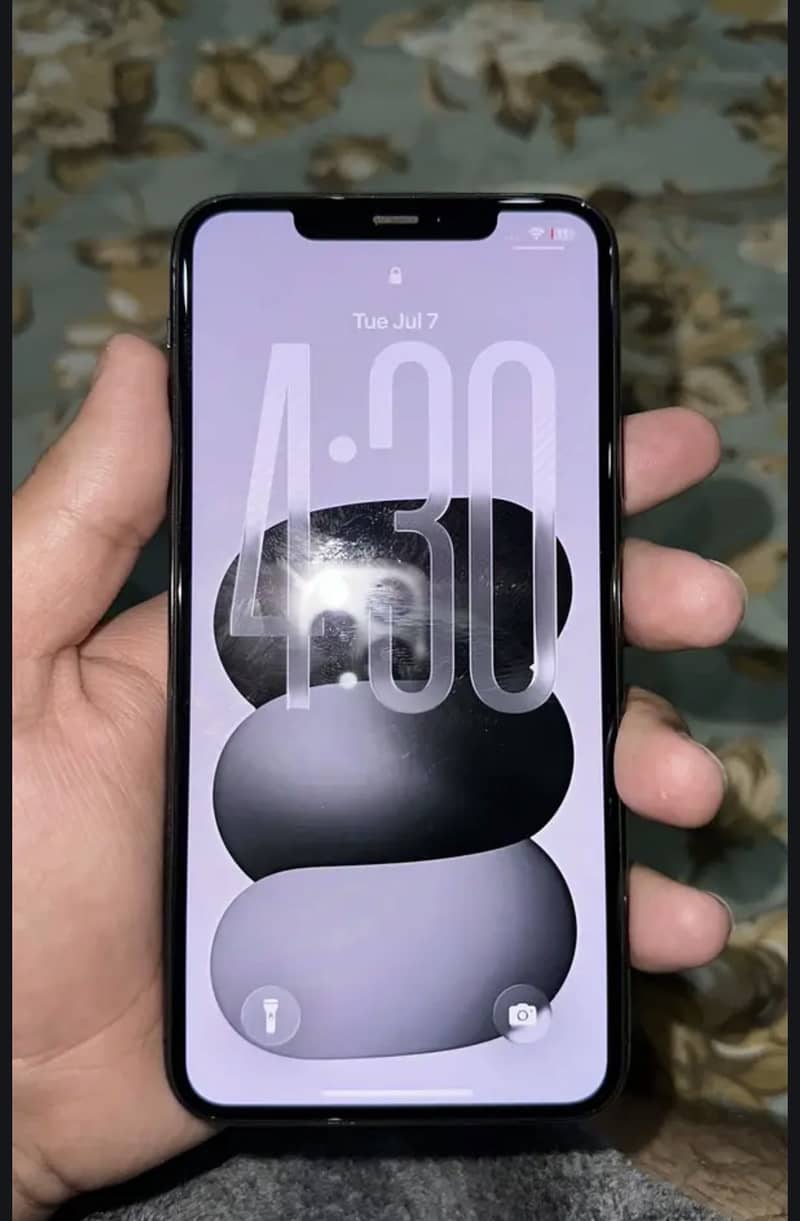 IPhone 11 Pro Max 1