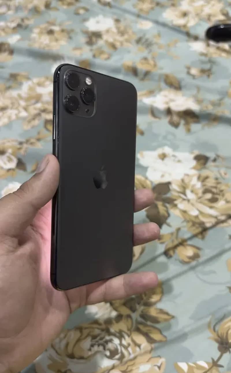IPhone 11 Pro Max 2