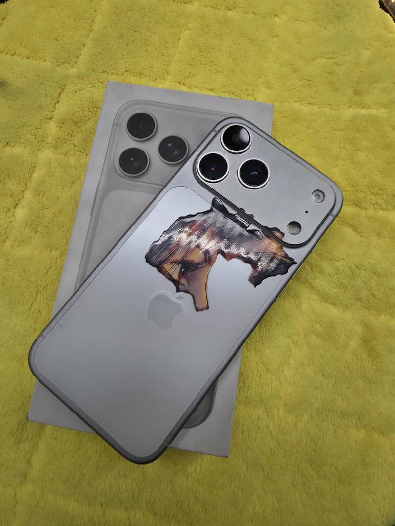 Apple iPhone 17 Pro Max 0