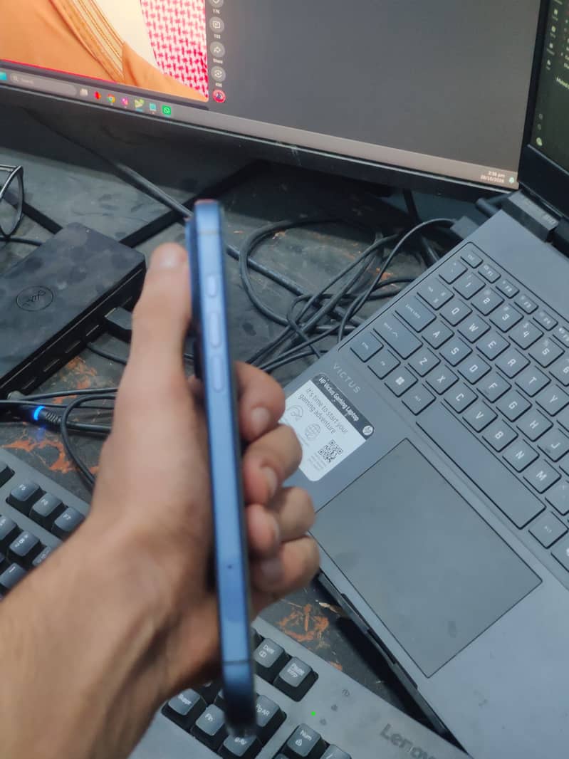 Apple iPhone 17 Pro Max 6