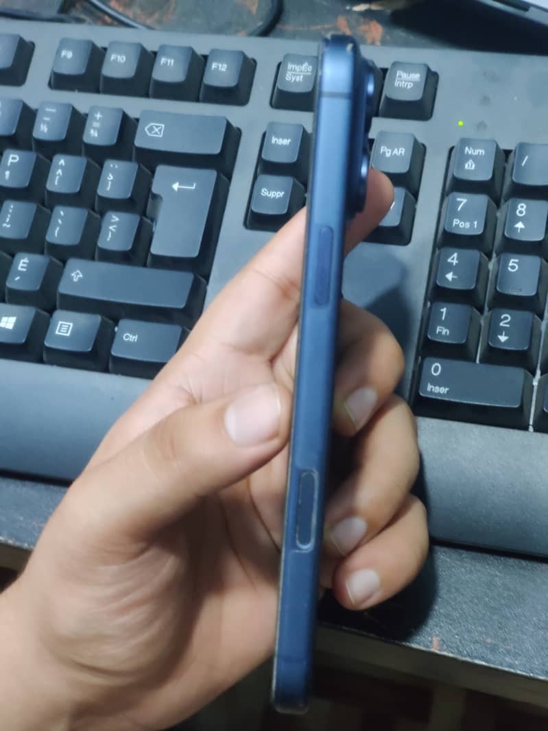 Apple iPhone 17 Pro Max 9