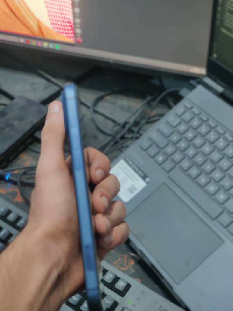Apple iPhone 17 Pro Max 11