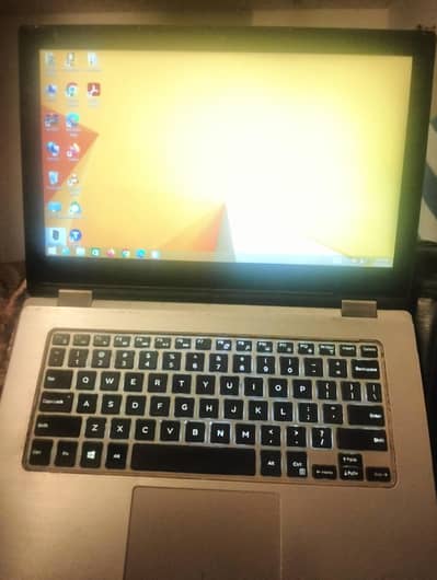 Dell Inspiron 7352 2 in 1 i7-5th Gen 8GB-1TB
