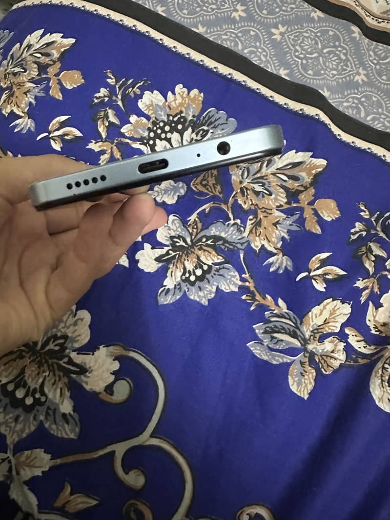 Mobile 3