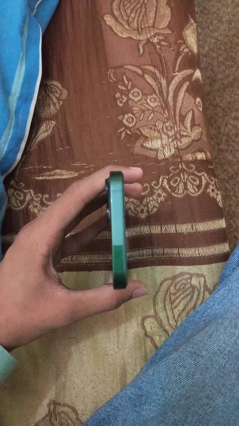 Apple iPhone 13 3