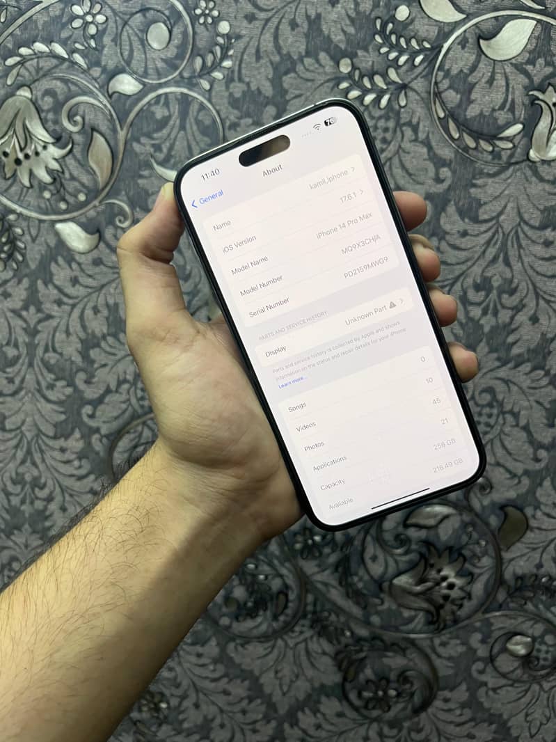 Apple iPhone 14 Pro Max 1