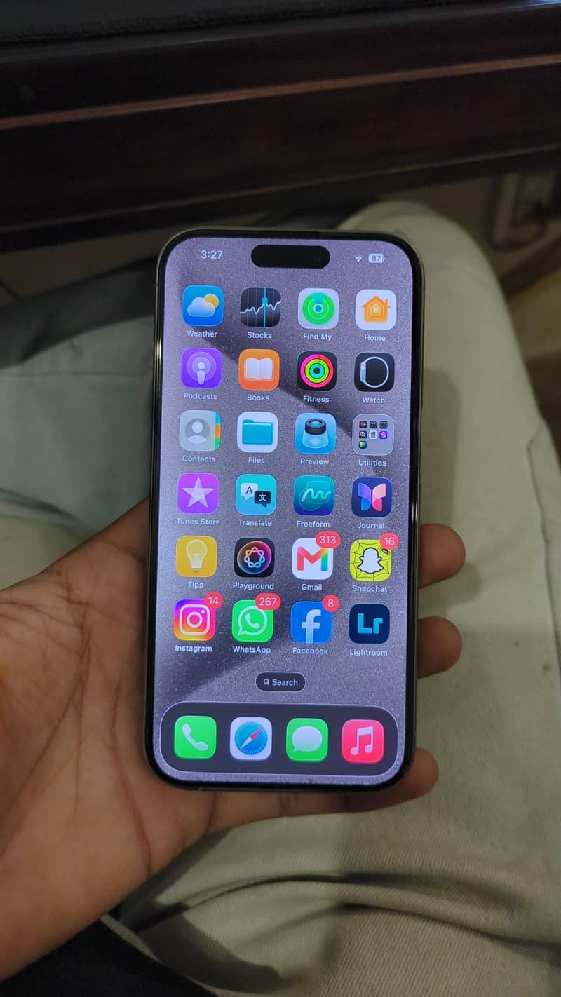 Apple iPhone 15 Pro 1