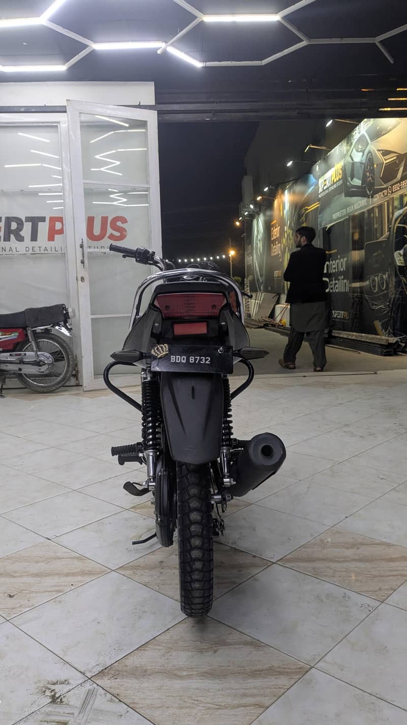 Excellent Condition 8