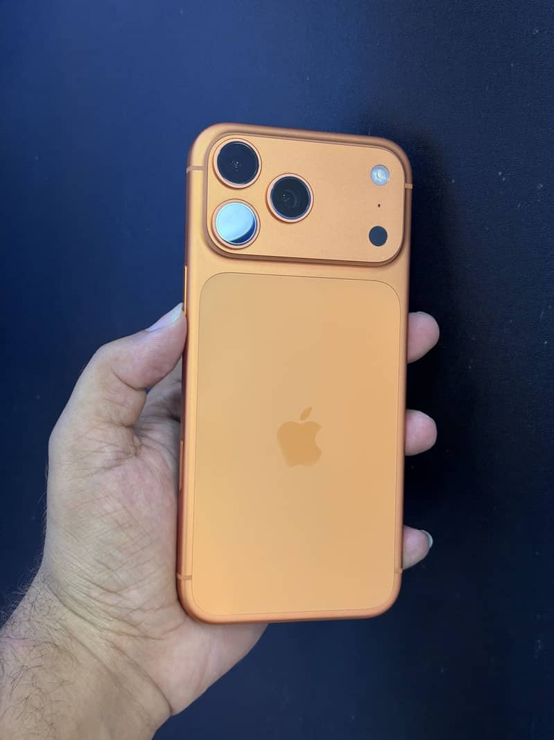 Apple iPhone 17 Pro Max 1
