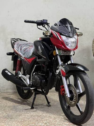 Honda cb150f 2019 model ( low millage )