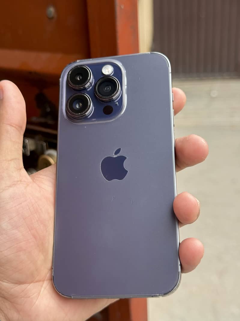 Apple iPhone 14 Pro 4