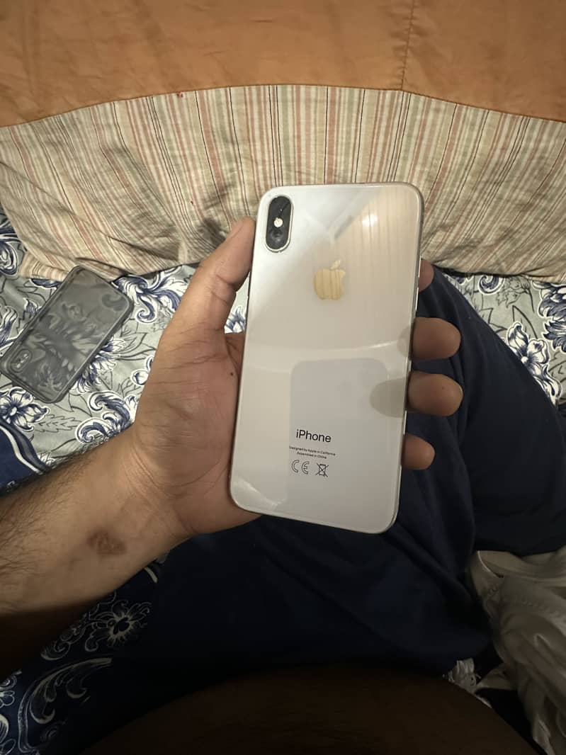 Apple iPhone XS 3
