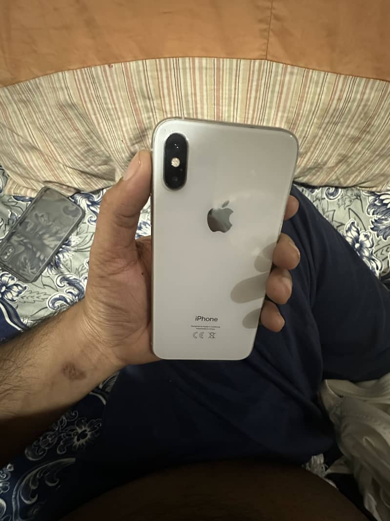 Apple iPhone XS 6
