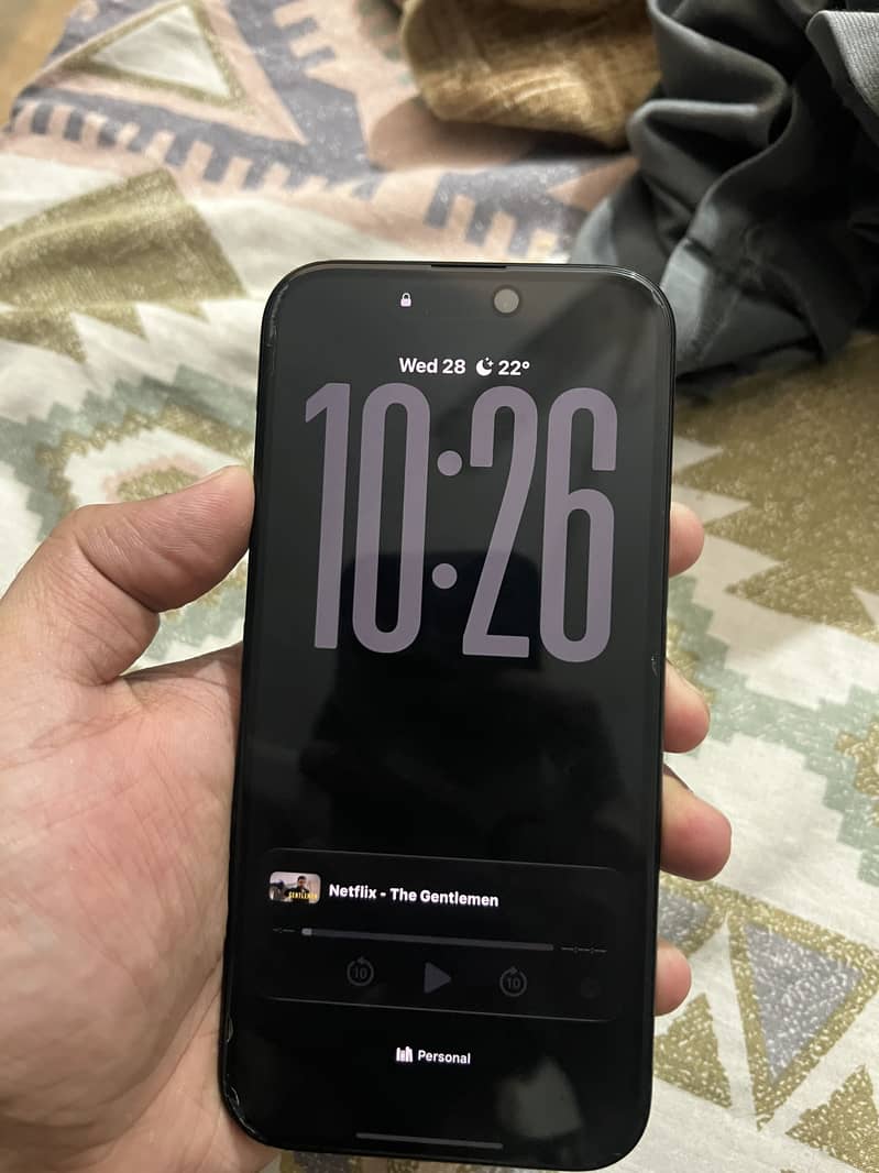 Apple iPhone 16 Pro Max 3