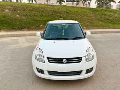 Suzuki Swift 2017 Dlx automatic neat and clean car