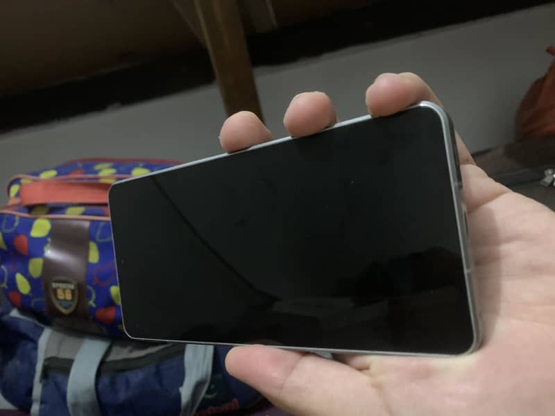 Sharp Aquos R7  snapdragon 1