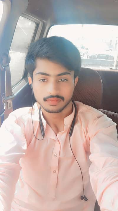 muja job ki zarort ha mary pas bike license ha car bhi chalni ati ha 6