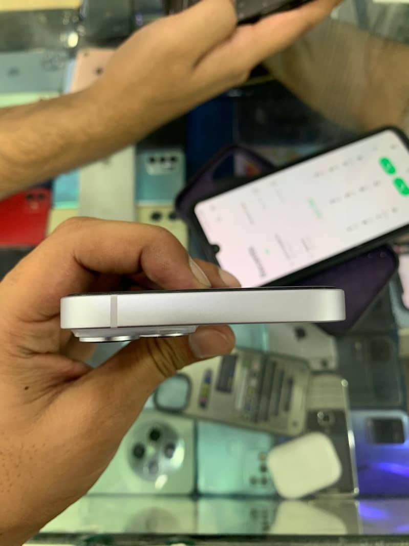Apple iPhone 14 0