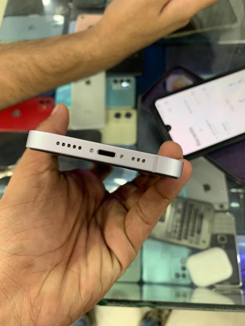 Apple iPhone 14 2