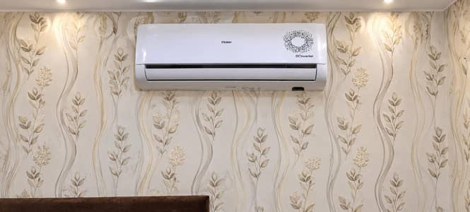 HAIER AC 1.5 TON INVERTER HEAT AND COOL ORIGNAL GAS 03261271600
