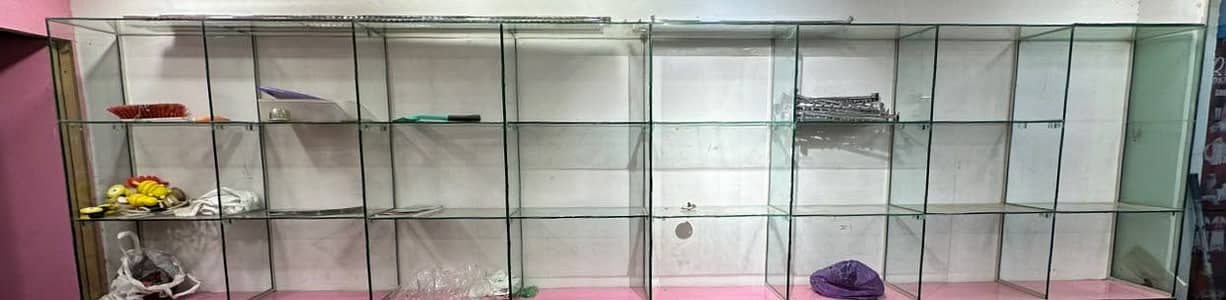 Complete Glass Fram & 5 Self & 1 Counter