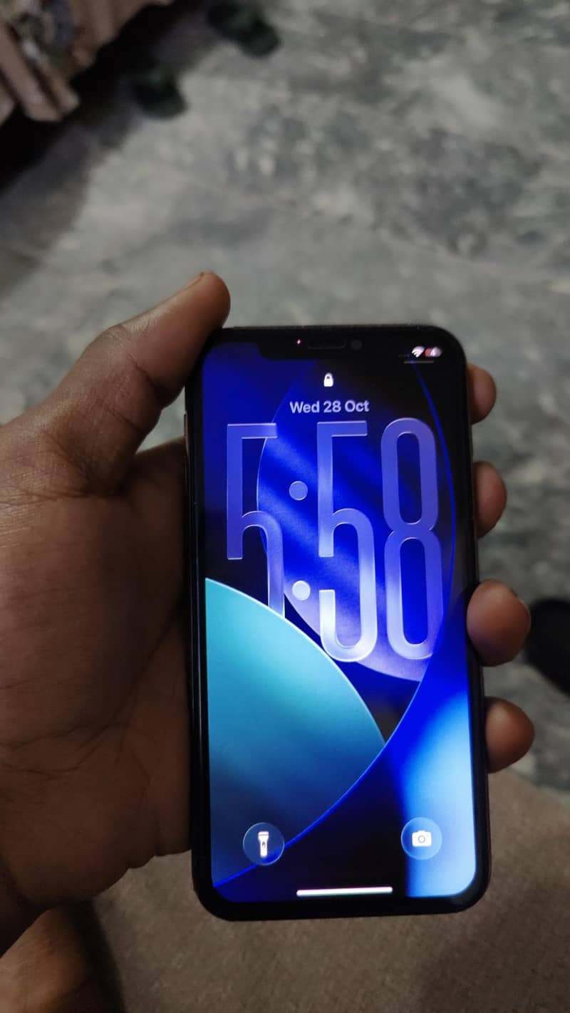 Apple iPhone 11 Pro 2