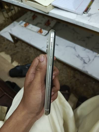Apple iPhone 11 Pro