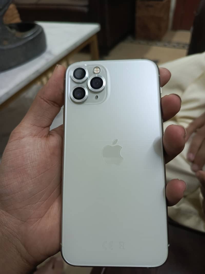 Apple iPhone 11 Pro 5