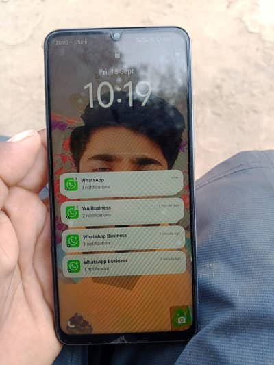 vivoy05 for sale 4+4/64 8 months official warranty