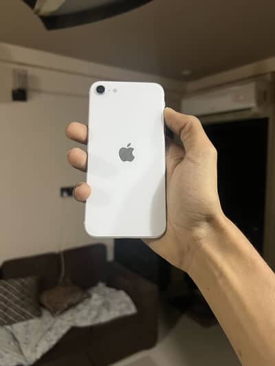 Apple iPhone SE