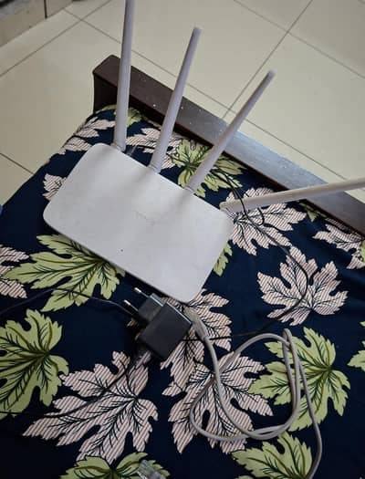 Tenda F6 N300 300MBPS Antenna Router 4 port