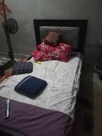 single bed with health mattress 6/3.5