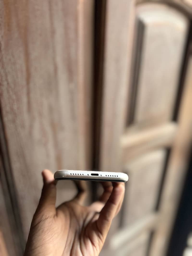 Apple iPhone 11 pta approved dual 64 gb 1
