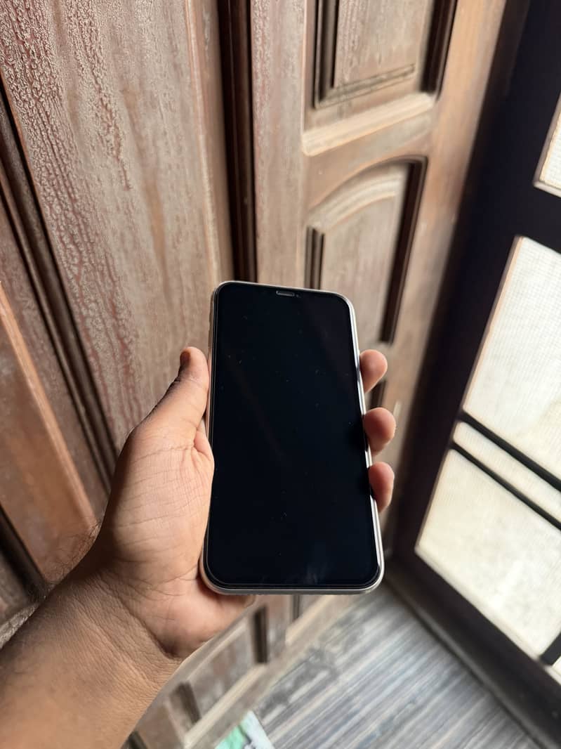 Apple iPhone 11 pta approved dual 64 gb 3
