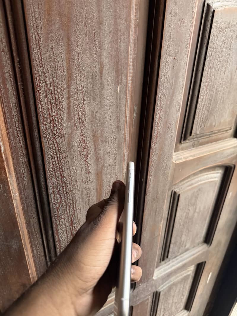 Apple iPhone 11 pta approved dual 64 gb 4