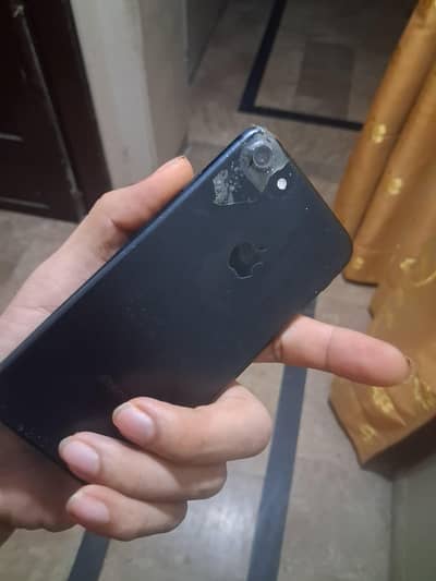 Apple iPhone 7
