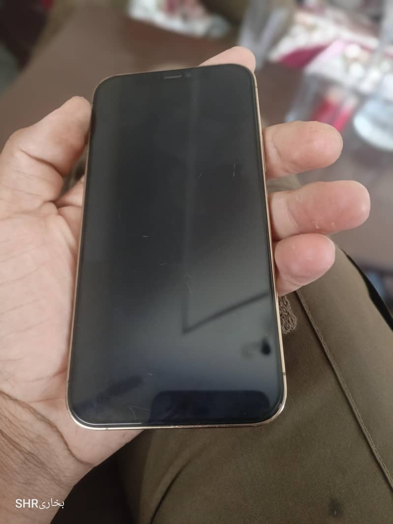 Apple iPhone 12 Pro 3