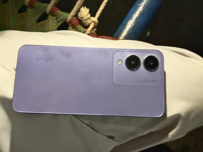 Vivo Y17s