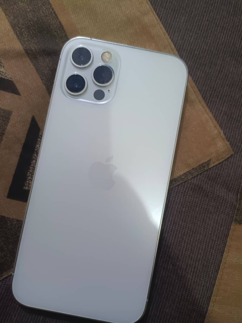 Apple iPhone 12 Pro 1