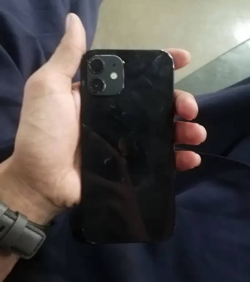 Apple iPhone 12 1